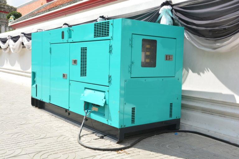 Mobile diesel generator for emergency electric power use for outdoor